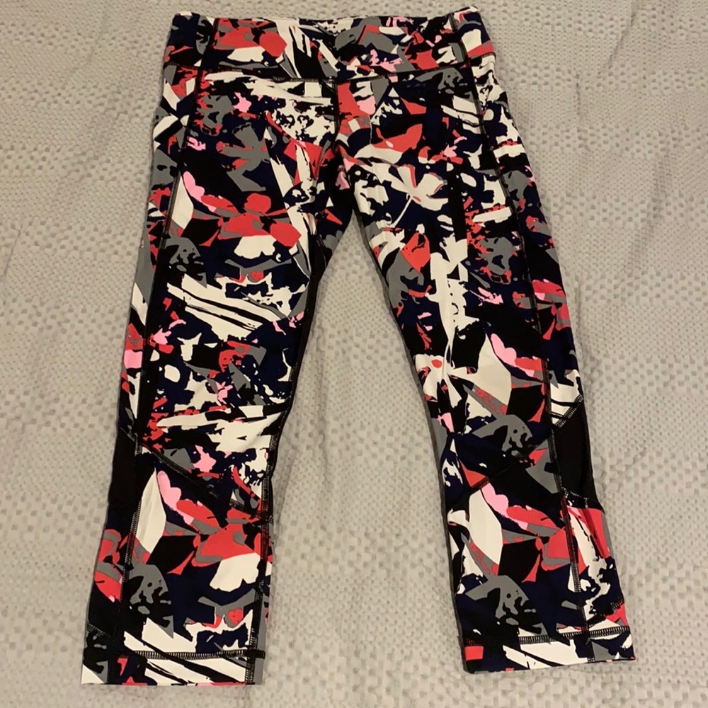 Lululemon Pace Rival Crops